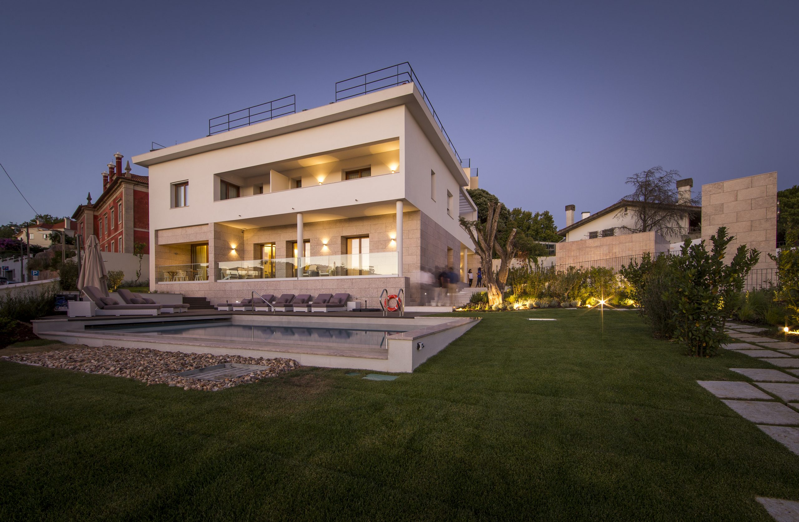 Somewhere Estoril Hero Image